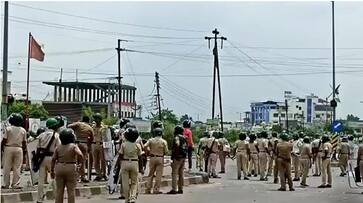 Maratha quota stir escalates: Mumbai-Bengaluru highway blocked, train services halted AJR Maratha quota stir escalates: Mumbai-Bengaluru highway blocked, train services halted AJR