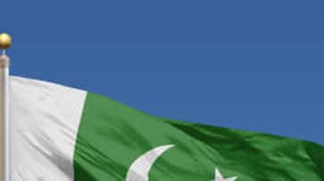 Pakistanis are not getting new passport due to shortage of lamination paper Pakistanis are not getting new passport due to shortage of lamination paper