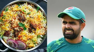 Pakistan Cricket Team Say NO To Five Star Hotel Food, Order Biryani in Zomato Reports gkc Pakistan Cricket Team Say NO To Five Star Hotel Food, Order Biryani in Zomato Reports gkc