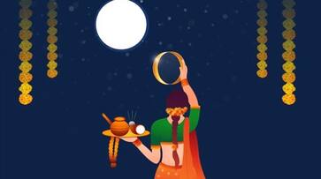 Karwa Chauth 2023: 6 modern ways to represent love and companionship vma eai Karwa Chauth 2023: 6 modern ways to represent love and companionship vma eai