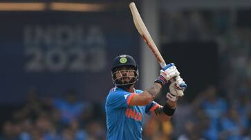ICC World cup 2023: Rohit Sharma goes quickly, Virat Kohli breaks another Sachin Tendulkar Record CRA ICC World cup 2023: Rohit Sharma goes quickly, Virat Kohli breaks another Sachin Tendulkar Record CRA