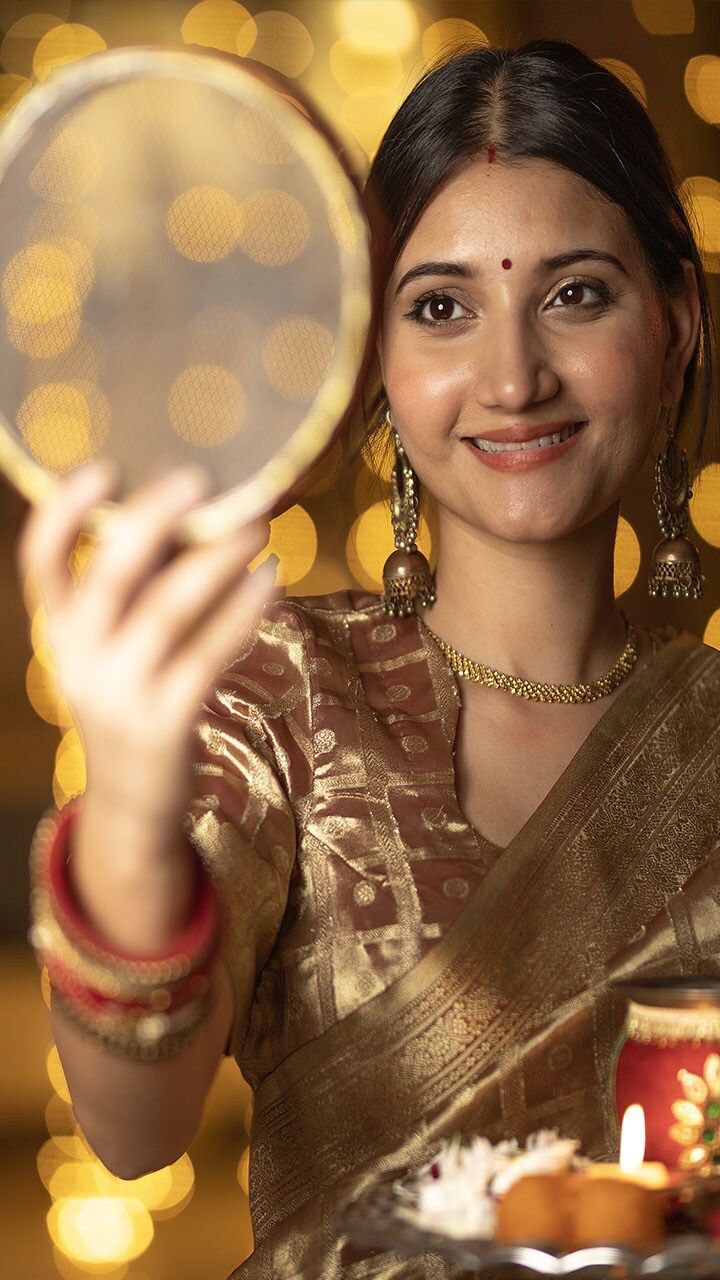 Karwa Chauth Moon Rise Mumbai Karwa Chauth Moon Rise Mumbai