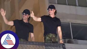Actor Shah Rukh Khans birthday is today darshan at midnight suc Actor Shah Rukh Khans birthday is today darshan at midnight suc