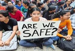 varanasi banaras hindu university iit bhu girl molested accused removed clothes and took photo students protested kxa 