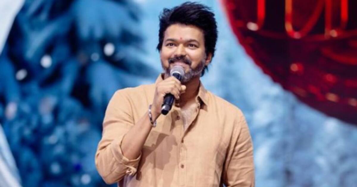 இன்று ஒளிபரப்பாகும் லியோ பட வெற்றி விழா நிகழ்வு - அதற்கு முன் தளபதி வெளியிட்ட சில மாஸ் கிளிக்ஸ் இதோ!