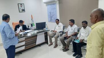 Vijayawada Municipal Corporation Commissioner warning to local AKP Vijayawada Municipal Corporation Commissioner warning to local AKP