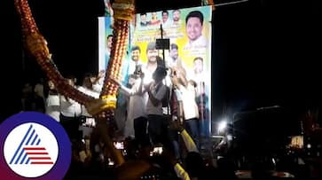 Lingayat leader Former minister Vinay kulkarni birthday today in kittur at belagavi rav Lingayat leader Former minister Vinay kulkarni birthday today in kittur at belagavi rav