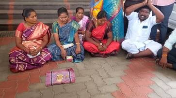 ward councillor did begging protest from public in theni district vel ward councillor did begging protest from public in theni district vel