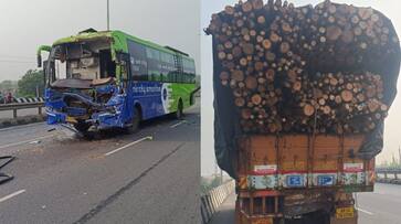 Four people injured in Palnadu road accident AKP Four people injured in Palnadu road accident AKP