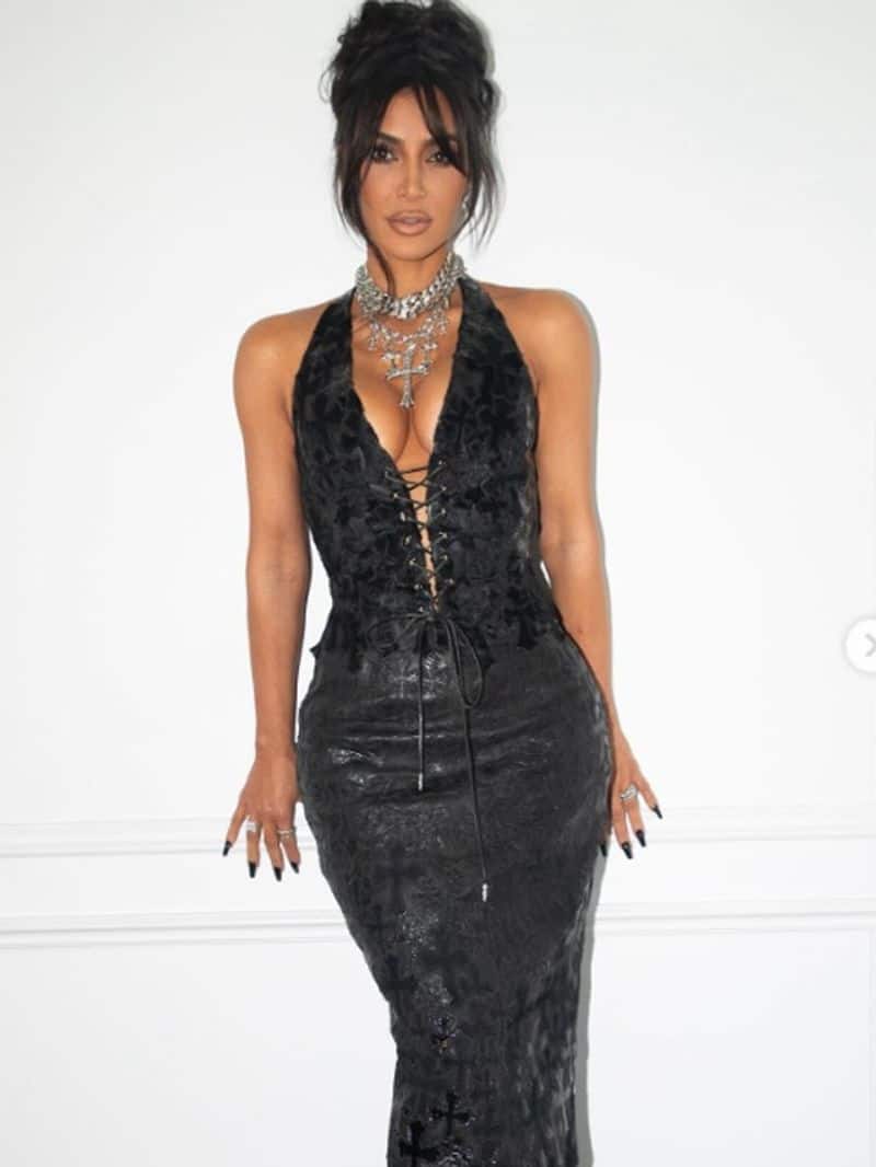 Kim Kardashian draws criticism for her 'sunken nostril' in new