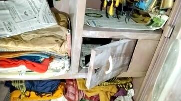 Robbery case gold and 4000 rupees were stolen from kazhakkoottam vkv Robbery case gold and 4000 rupees were stolen from kazhakkoottam vkv