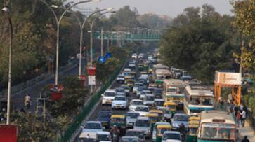 Delhi air quality improves after rainfall still remains in poor category gcw Delhi air quality improves after rainfall still remains in poor category gcw
