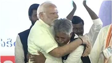 Emotional moment PM Modi hyderabad rally manda krishna madiga in telangana election 2023 latest news asd Emotional moment PM Modi hyderabad rally manda krishna madiga in telangana election 2023 latest news asd