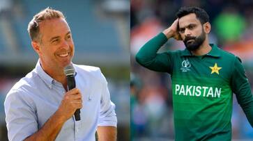 Pakistan batters need to be a bit more selfish like Kohli Michael Vaughan mocks Mohammed Hafeez Pakistan batters need to be a bit more selfish like Kohli Michael Vaughan mocks Mohammed Hafeez
