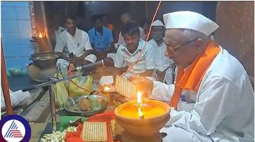 Kalajnani Kodekal Basavanna Prediction CM Siddaramaiah Sacrifices Power Due to Internal Quarrel sat Kalajnani Kodekal Basavanna Prediction CM Siddaramaiah Sacrifices Power Due to Internal Quarrel sat