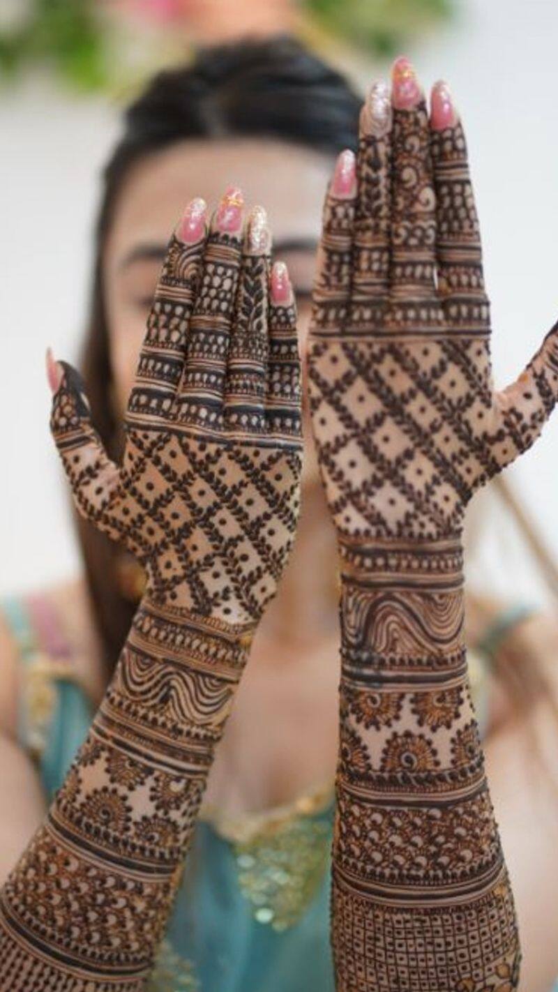 DIY Mehndi Design (Henna Pattern) Tutorial