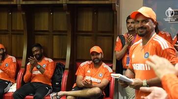 ICC World Cup Ravindra Jadeja receive best fielder award after India vs New zealand Semi final ckm ICC World Cup Ravindra Jadeja receive best fielder award after India vs New zealand Semi final ckm