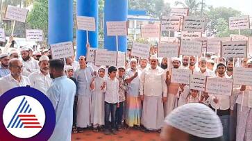 Silent protest by Muslim organizations condemning Israels attack on Palestine in karwar at uttara kannada rav Silent protest by Muslim organizations condemning Israels attack on Palestine in karwar at uttara kannada rav