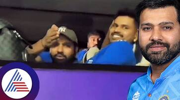 ICC World Cup Team India captain Rohit Sharma Did praise or scold fans while riding the bus sat ICC World Cup Team India captain Rohit Sharma Did praise or scold fans while riding the bus sat