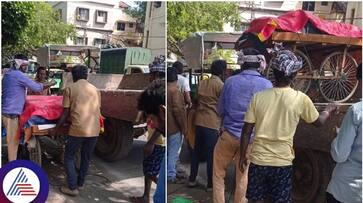 Bengaluru poor people life is precarious BBMP seizes pavement traders sheds and tools sat Bengaluru poor people life is precarious BBMP seizes pavement traders sheds and tools sat