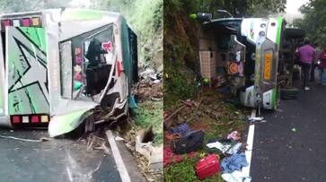 Kerala: Bus carrying Sabarimala pilgrims overturns in Pathanamthitta anr Kerala: Bus carrying Sabarimala pilgrims overturns in Pathanamthitta anr