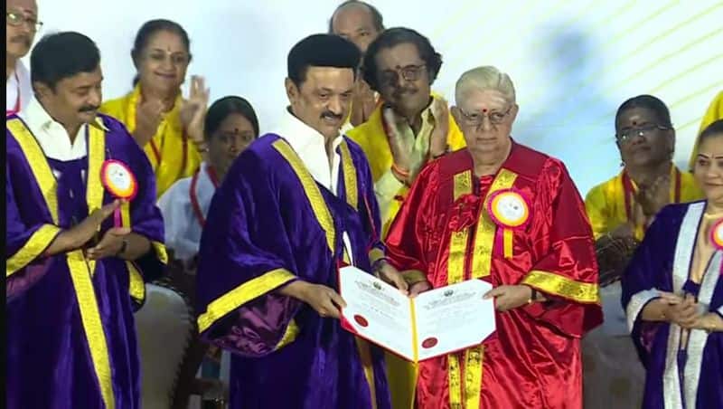 Chief Minister Stalin honored famous singer P Susheela with a doctorate degree KAK