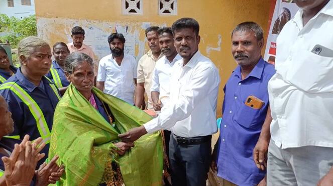 bjp persons honor sweepers in cuddalore district vel