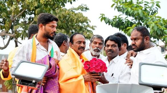 mrps founder manda krishna madiga brother join in bjp ksp