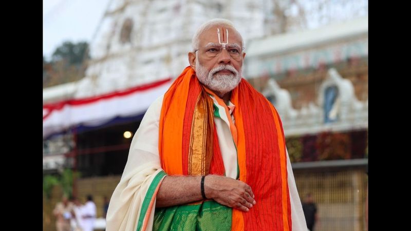 prime minister narendra modi visit tirupati temple in andhra pradesh vel