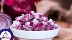 summer tips amazing health benefits of consuming onions in summer in tamil mks