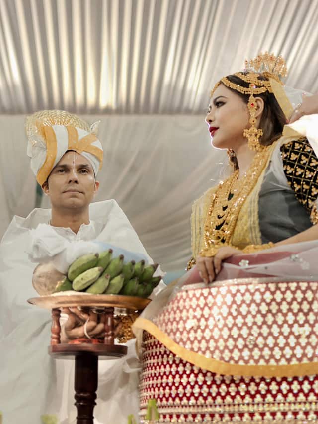 Randeep Hooda Lin Laishram wedding pics from traditional Meitei ceremony vvk