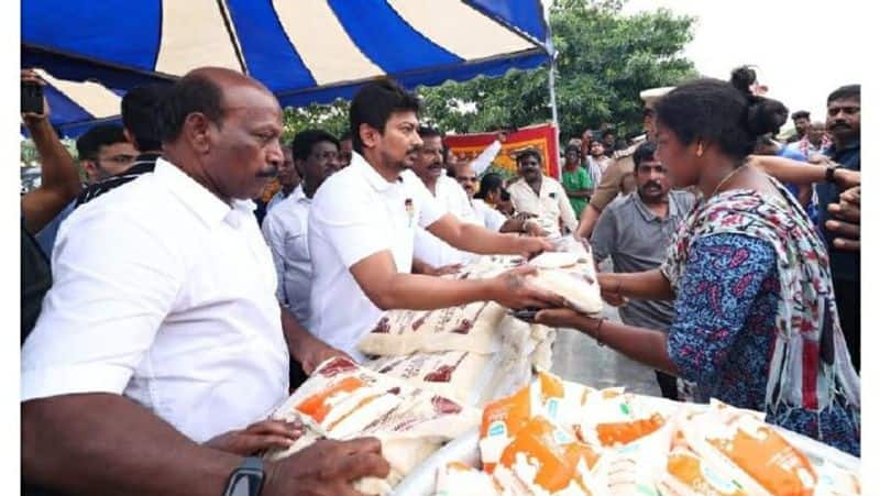 Minister Udhayanidhi Stalin sent relief materials to the differently abled in michaung cyclone-rag