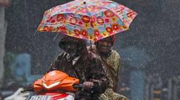 Heavy rain warning in these 7 districts in next 3 hours tvk