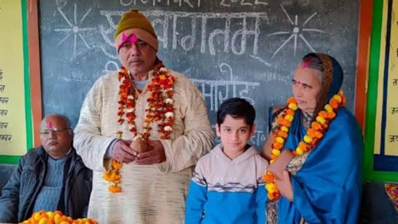 A retired teacher donations of Rs 40 lakh for educating financially weaker students primary-teacher-vijay-kumar-chansauriya iwh