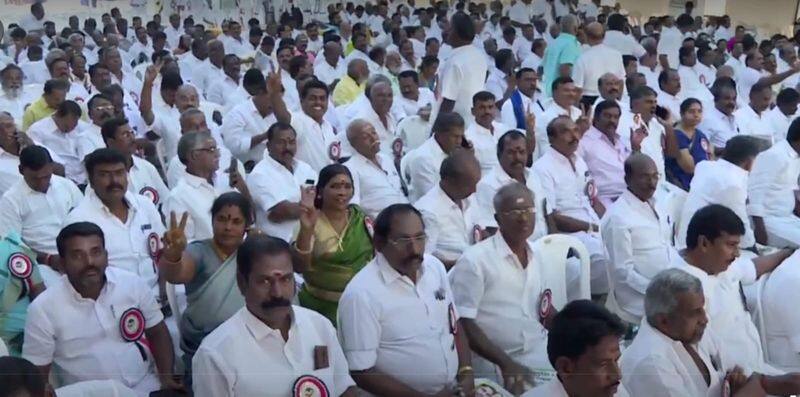Important decisions including victory in the parliamentary elections were passed in the AIADMK general meeting KAK
