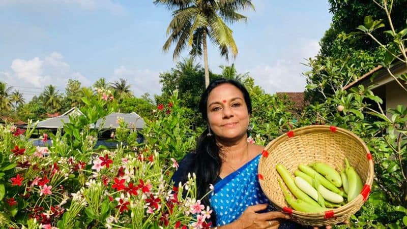 Meet kerala-woman Rema Devi who makes Rs 55 thousand in a month through terrace gardening iwh