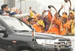 PM Modi road show in Ayodhya in pictures zrua 