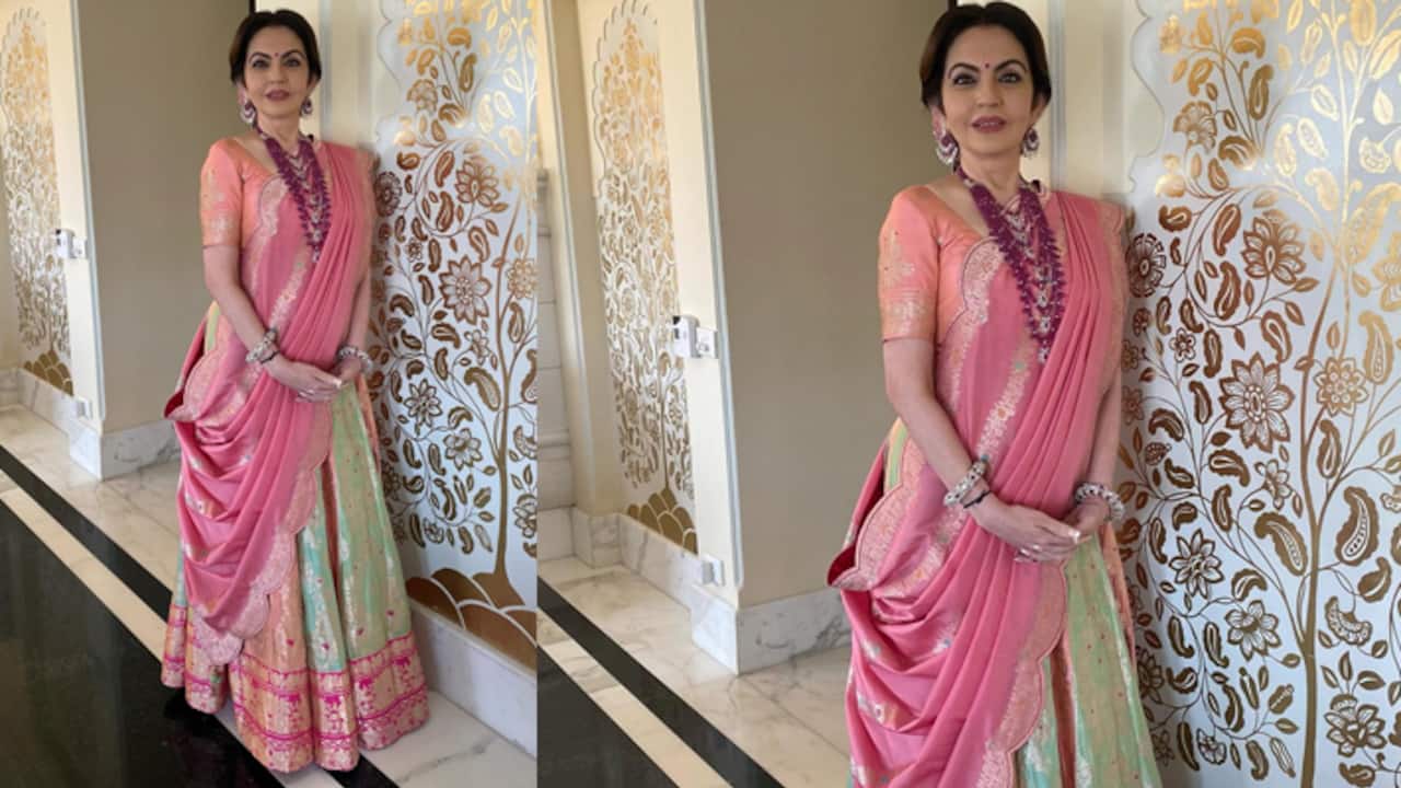 इतना महंगा: रकुल प्रीत सिंह मनमोहक लहंगा पहनावे में सुंदरता बिखेर रही हैं,  जिसकी कीमत 85K रुपये है | हिंदी मूवी समाचार - टाइम्स ऑफ इंडिया