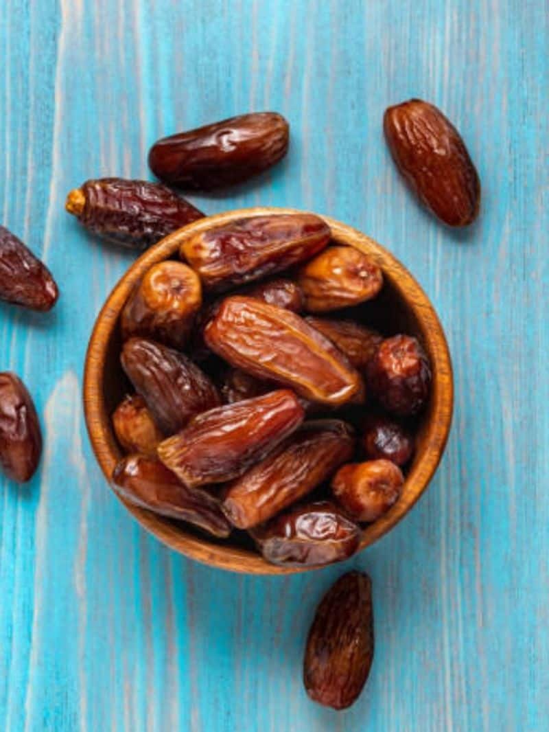amazing health benefits of eating dates during pregnancy in tamil mks