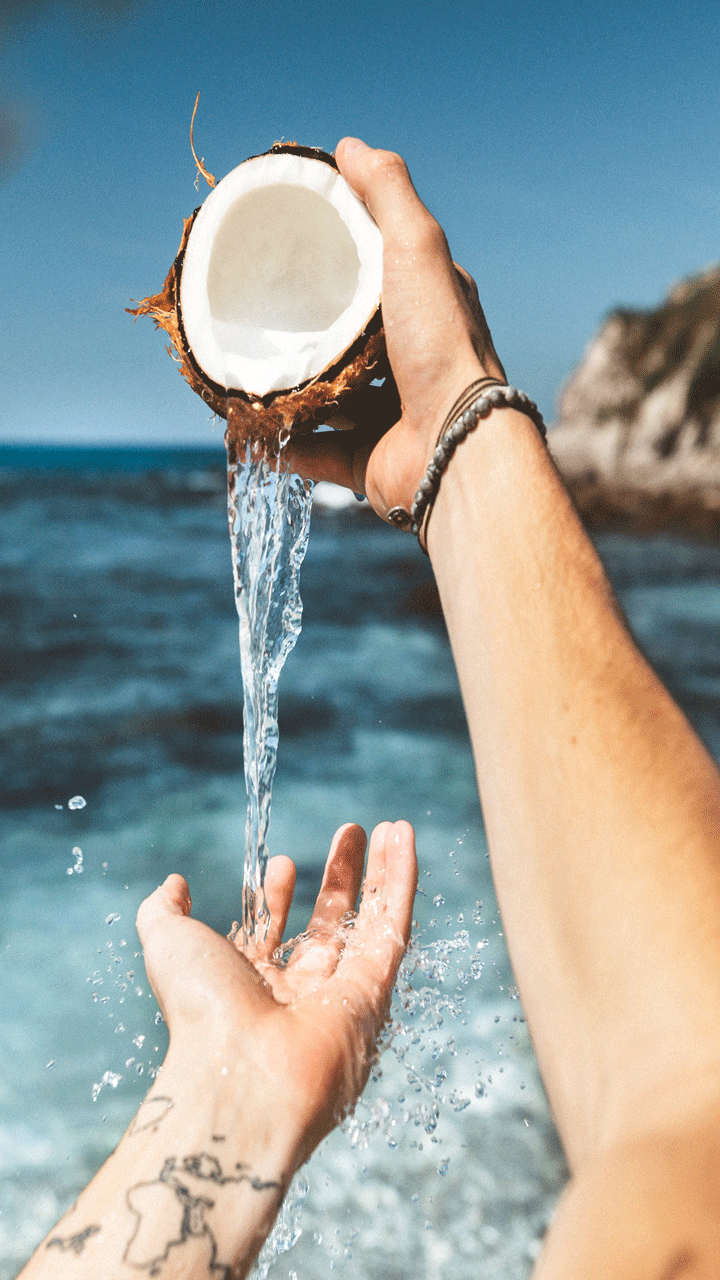 benefits-of-drinking-coconut-water-in-summer