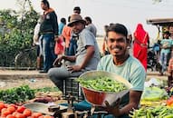 A Vegetable Seller Who is Also a Social Media Star chhattisgarh-viral-sabjiwala-chandra-prakash-patel iwh