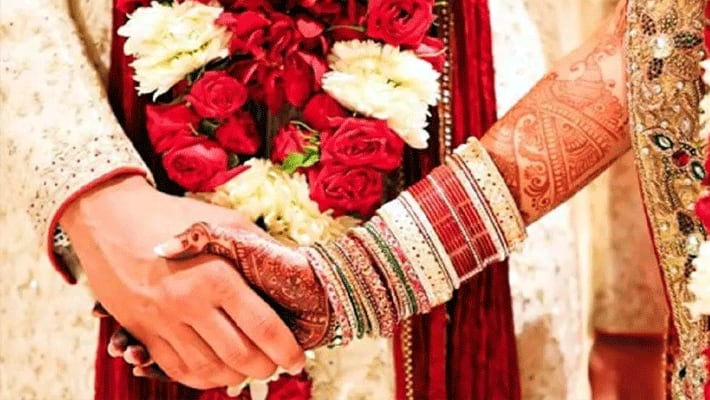 Drunk groom shows up late to wedding, parents held hostage to recover expenses KRJ