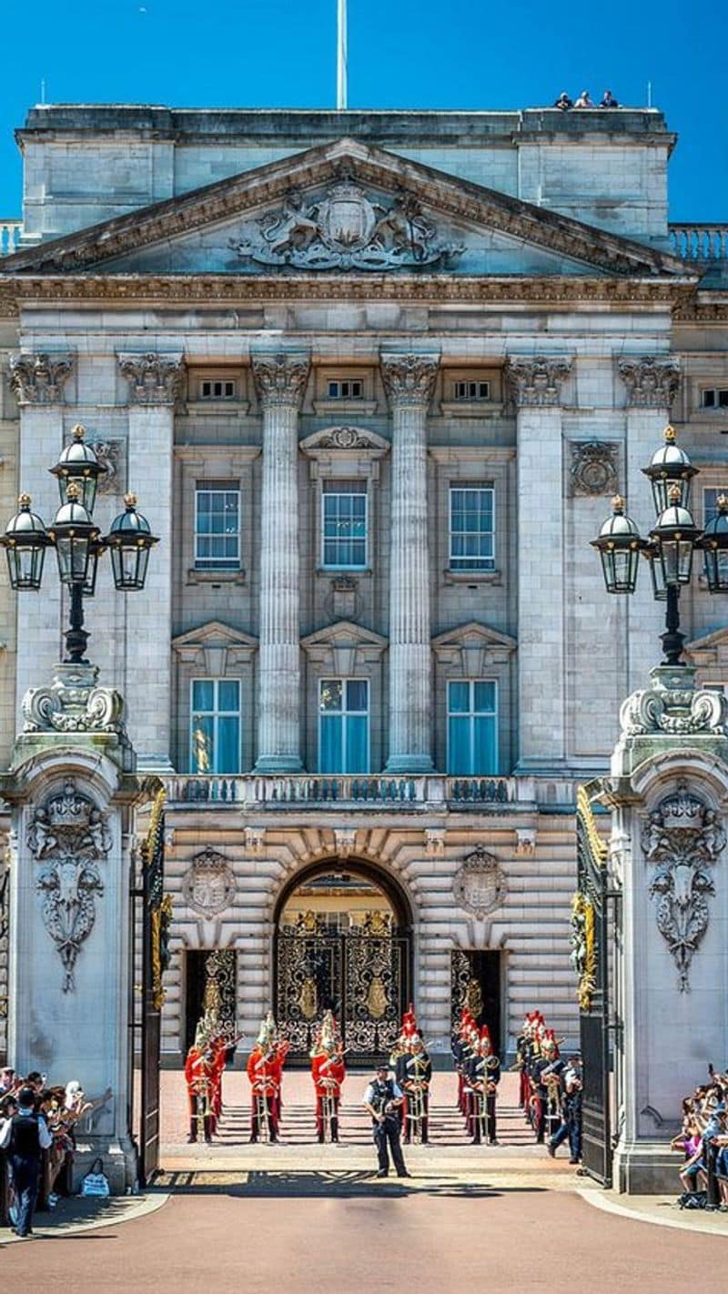 The Majestic Grandeur of the Buckingham Palace