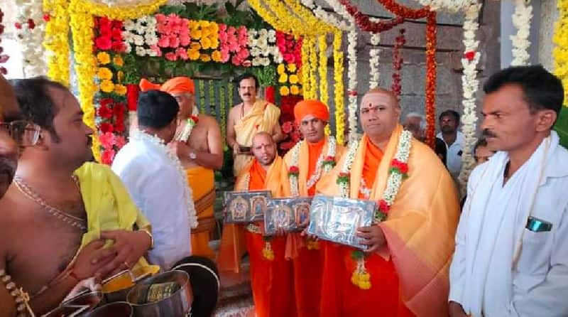 Caste system exists still alive Iswaranandpuri Swamiji upset at chitradurga rav