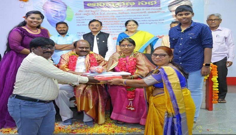 katyayani vidmahe launches banna guru shatakam book in warangal lns