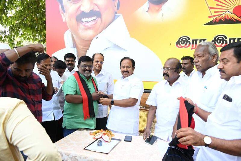 Tamil film comedy actor Benjamin joined DMK KAK