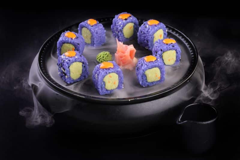 Valentine's Day 2024: Blue forest roll to Crunchy avocado roll, 5 easy and romantic recipes to make at home RKK