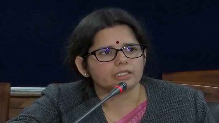 UPSC Success Achieving All India Rank 8 in First Attempt Study Tips from a Topper ias Vandana Singh Chauhan iwh