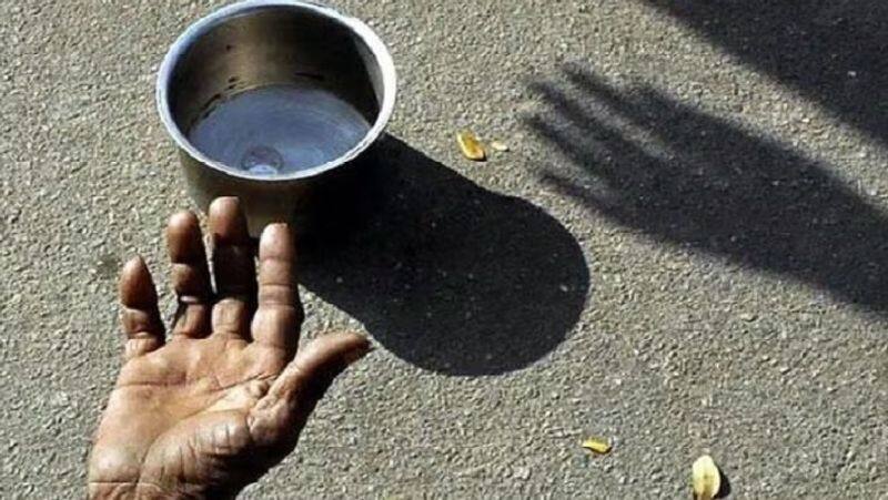 Madhya Pradesh indore beggar earns more than two lakh rupees in 45 days zrua