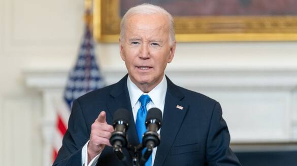 Four more years, pause Joe Biden appears to read script instructions out loud in latest teleprompter gaffe (WATCH) gcw